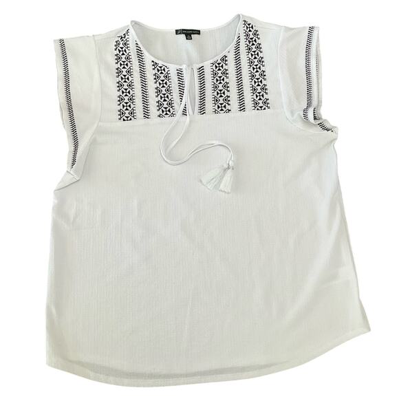 Adrianna Papell Women’s Crinkle Embroidery Peasant Top with Tassels Size XL EUC - Picture 1 of 7